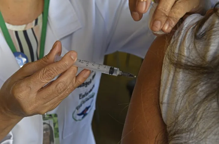 Você está visualizando atualmente SES realiza estratégia de vacinação contra Influenza para servidores estaduais