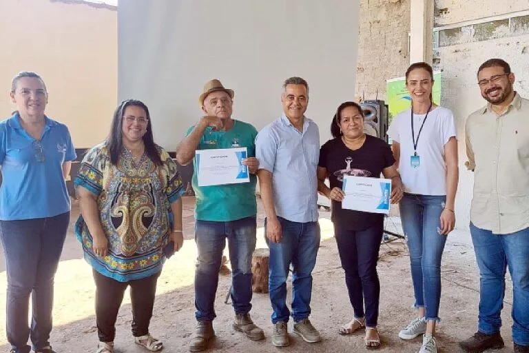 “Do Lixo ao Luxo”: Oficina em Ladário encerra com participação ativa da comunidade