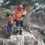 Família cercada por incêndio no Pantanal é resgata por militares do Corpo de Bombeiros