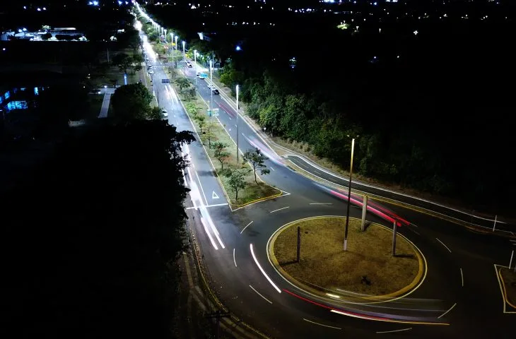 Você está visualizando atualmente Nova iluminação de LED traz segurança e sustentabilidade ao Parque dos Poderes