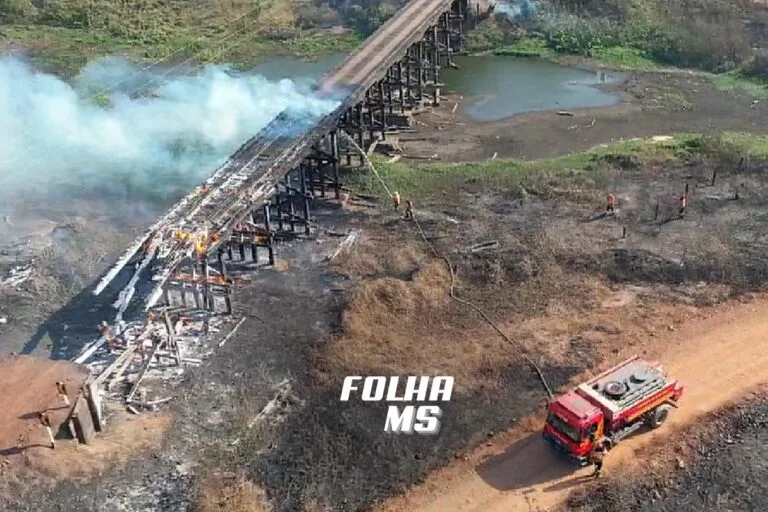 Incêndio na MS-228 destrói parte de ponte na região da Estrada Parque Pantanal