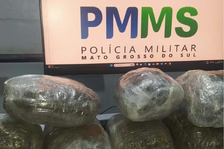 Homem é preso e adolescente apreendido após serem flagrado com drogas pela PM em Corumbá