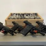 Governo de MS doa 500 pistolas calibre .40 para a Guarda Civil Municipal de Campo Grande