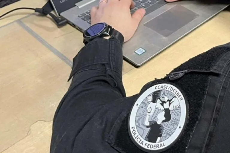 PF cumpre mandado contra crimes de abuso sexual na internet em Corumbá