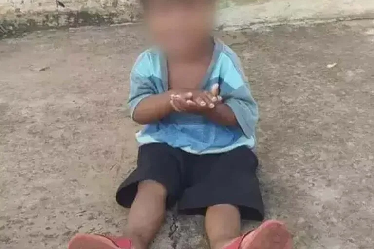Padrasto e mãe são acusados de matar bebê espancado por motivo fútil