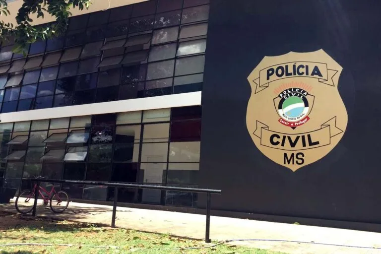 Homem é preso por descumprir medidas protetivas contra ex em Ladário