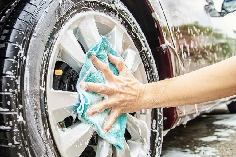 Homem morre após choque elétrico enquanto lavava carro em MS