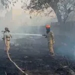 Incêndio em terreno baldio mobiliza bombeiros em Corumbá