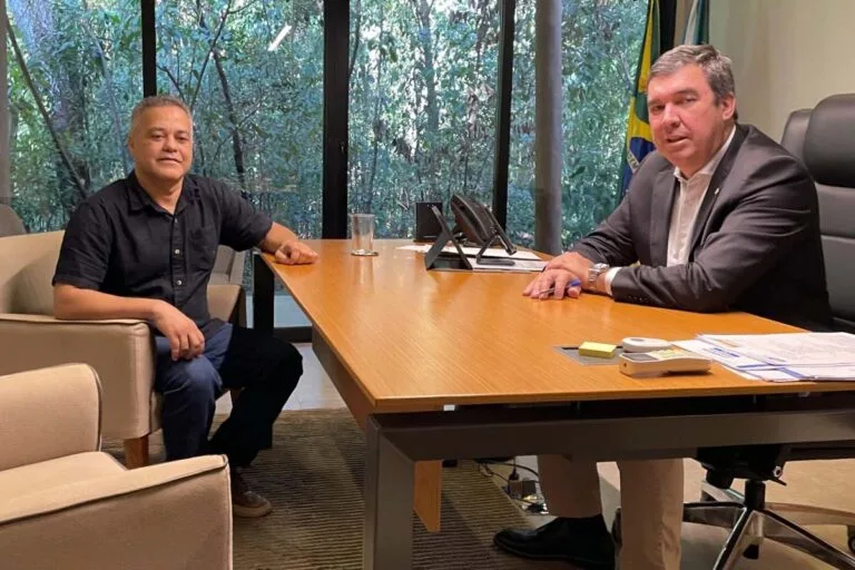 Prefeito de Ladário e Governador se reúnem para tratar pavimentação e drenagem de vias