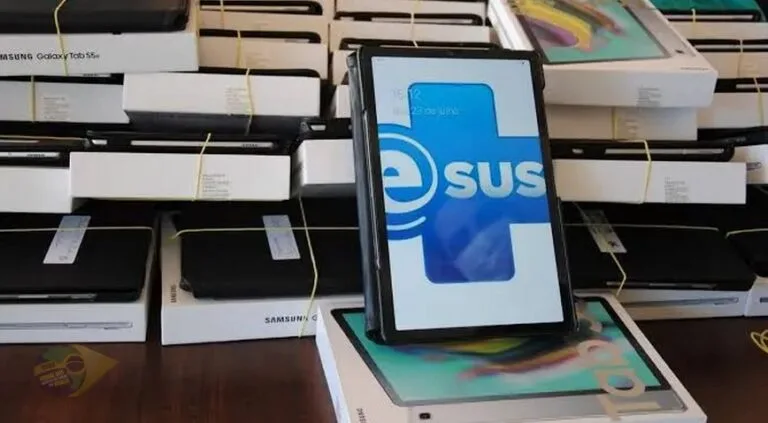 Governo lança programa e entrega tablets e celulares para Agentes Comunitários e de Controle de Endemias