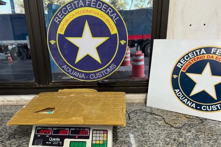 Operação conjunta apreende drogas e mais de duas toneladas de mercadorias em Corumbá