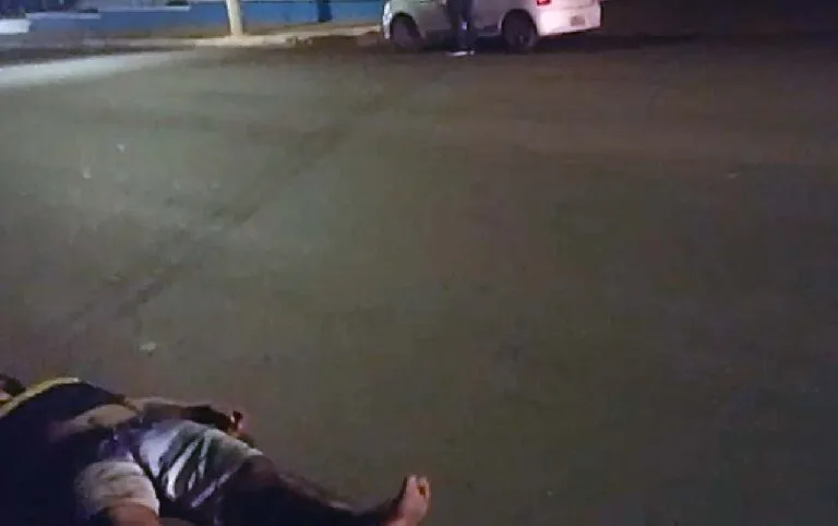 Atropelamento no centro de Corumbá deixa jovem ferido