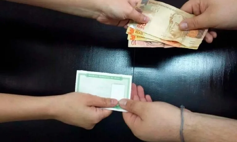 Casal é levado para delegacia por suposta compra de votos em Corumbá