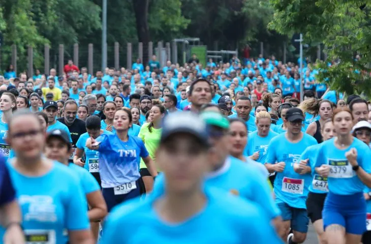 No momento, você está visualizando Corrida dos Poderes reúne famílias em prol da saúde e do esporte