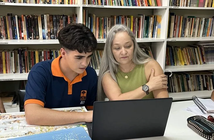 Leia mais sobre o artigo Da sala de aula ao Senado Federal: jornada de professora e aluno da Rede Pública de MS inspira o futuro