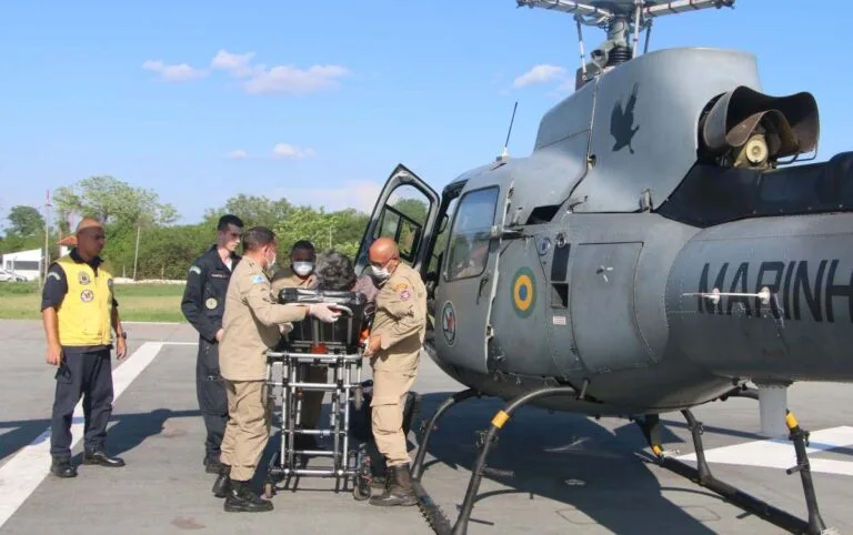 Após desmaio e relatar dores no tórax, homem é resgatado pela Marinha em no Pantanal