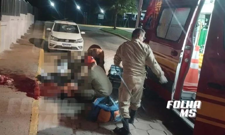 Grupo agride homem com golpes de facão em Ladário
