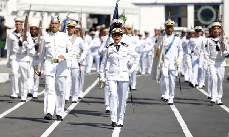 Marinha abre concurso para oficiais temporários