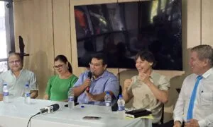 Leia mais sobre o artigo Prefeito eleito de Corumbá apresenta prioridades para saúde, cultura e esporte em coletiva 