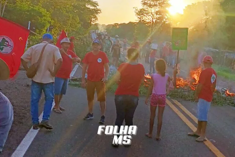 BR-262 é liberada após MST protestar por 8 horas