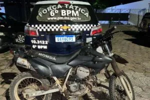 Leia mais sobre o artigo Polícia Militar recupera motocicleta furtada em Corumbá e detém suspeito