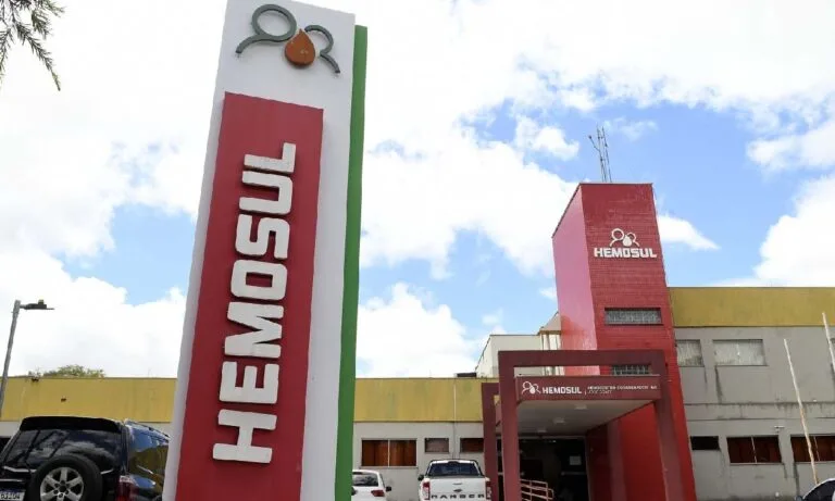 hemosul completa 36 anos