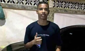 Leia mais sobre o artigo Jogador de futebol é baleado após discutir com traficante em baile no RJ