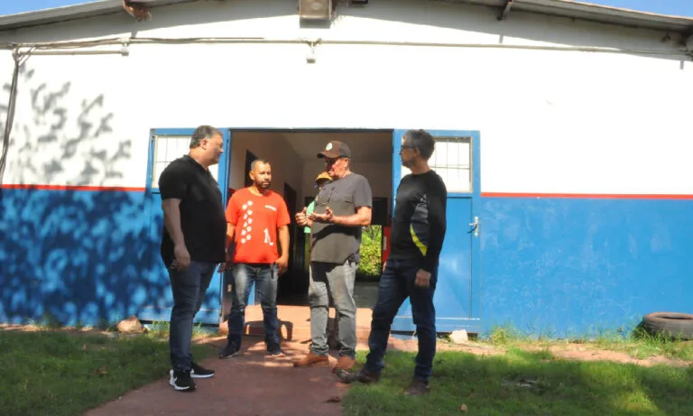 Prefeito de Ladário inspeciona Centro de Zoonoses e discute melhorias estruturais