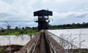 Leia mais sobre o artigo Agepen aplica camuflagem em torres de vigilância para reforçar segurança em presídios