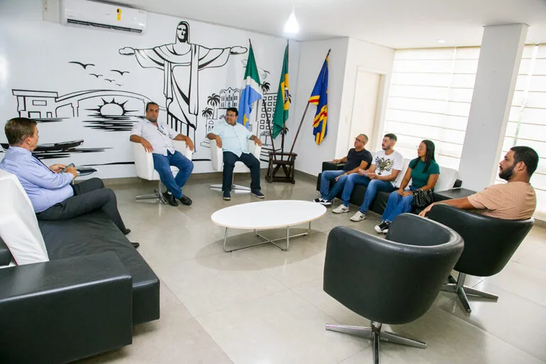 Prefeitura e Sindicato da Guarda Municipal discutem melhorias para servidores