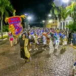No embalo das marchinhas, Sandálias de Frei Mariano esquenta o Carnaval de Corumbá