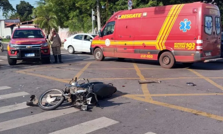 acidente moto no centro de corumbá