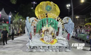 Leia mais sobre o artigo Imperatriz Corumbaense homenageia cultura afro-brasileira em desfile