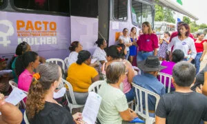 Leia mais sobre o artigo Ônibus Lilás inicia atendimento a mulheres em região rural de Corumbá