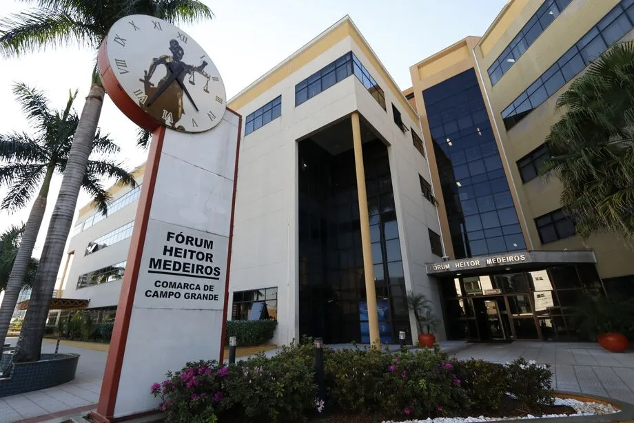 No momento, você está visualizando Justiça libera servidora detida por dirigir embriagada e agredir policial