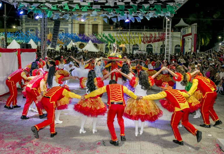 Salesianos vencem concurso de quadrilhas no Banho de São João em Corumbá