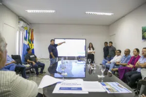 Leia mais sobre o artigo Prefeito detalha plano de infraestrutura com investimentos de R$ 140 milhões