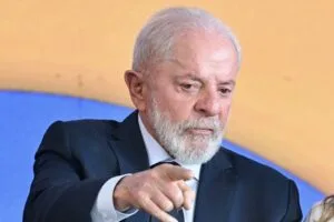 Leia mais sobre o artigo Brasil regulamenta Lei de Reciprocidade e poderá reagir a barreiras comerciais
