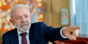 Leia mais sobre o artigo Lula manifesta solidariedade a ministros do STF após sanções dos EUA
