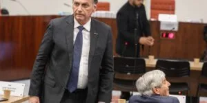 Leia mais sobre o artigo Defesa de Bolsonaro recorre contra prisão domiciliar 