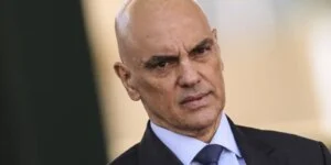 Leia mais sobre o artigo Em evento no Rio, Moraes diz que Brasil tem histórico de golpismo