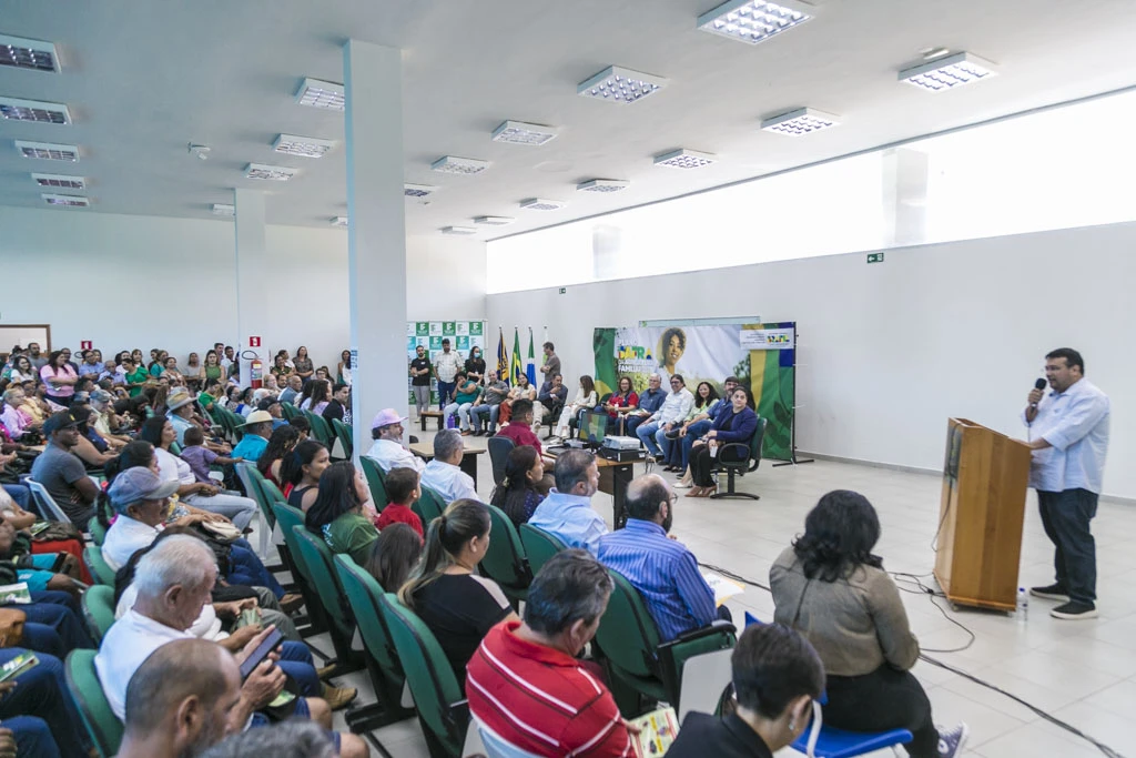 Folha MS - Notícias de Corumbá, Ladário e todo Estado de Mato Grosso do Sul 14 Fotos Ayrton Benites Lancamento Plano SAFRA 19 Folha MS