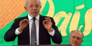 Leia mais sobre o artigo Lula envia na quarta ao Congresso projeto que regula redes sociais