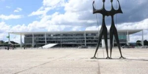 Leia mais sobre o artigo Praça dos Três Poderes terá segurança reforçada para 7 de setembro