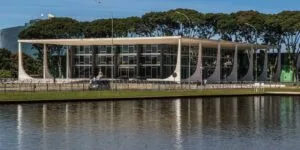 Leia mais sobre o artigo Segundo semestre no STF terá trama golpista e novo presidente 