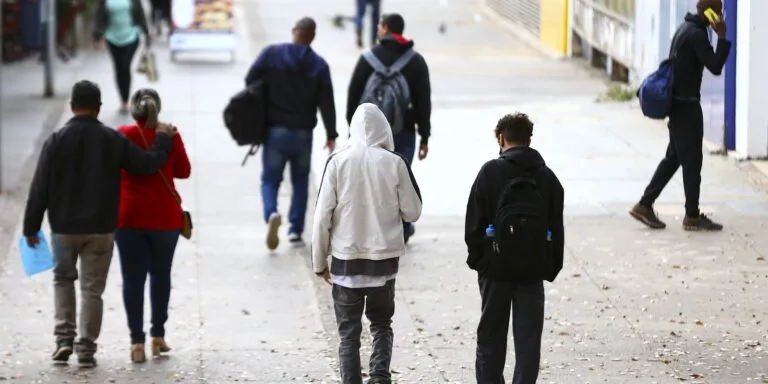 Inmet emite alerta de declínio de temperatura acima de 5°C em MS após calor extremo.