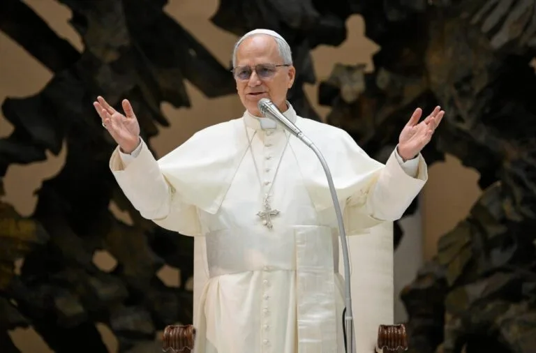 Papa Leão convoca dia de jejum e oração pela paz mundial nesta sexta-feira