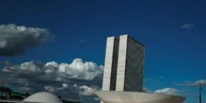 Leia mais sobre o artigo CCJ pauta PEC da Blindagem para quarta-feira com tendência de rejeição