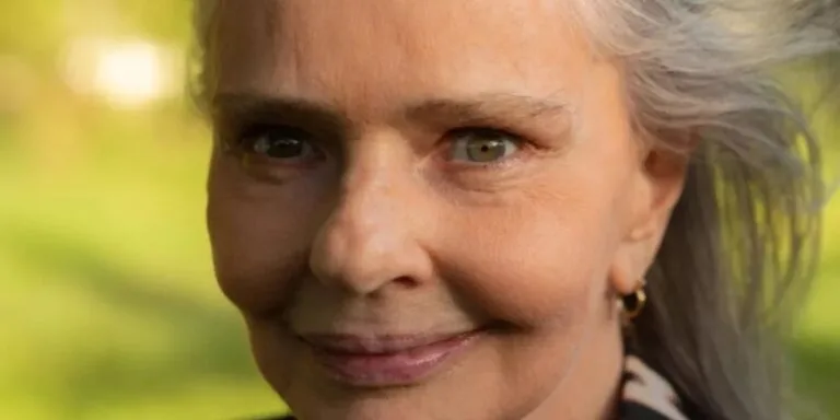 Cantora e compositora Angela Ro Ro morre aos 75 anos no Rio