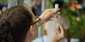 Leia mais sobre o artigo Dez estados registram aumento de casos de síndrome respiratória grave